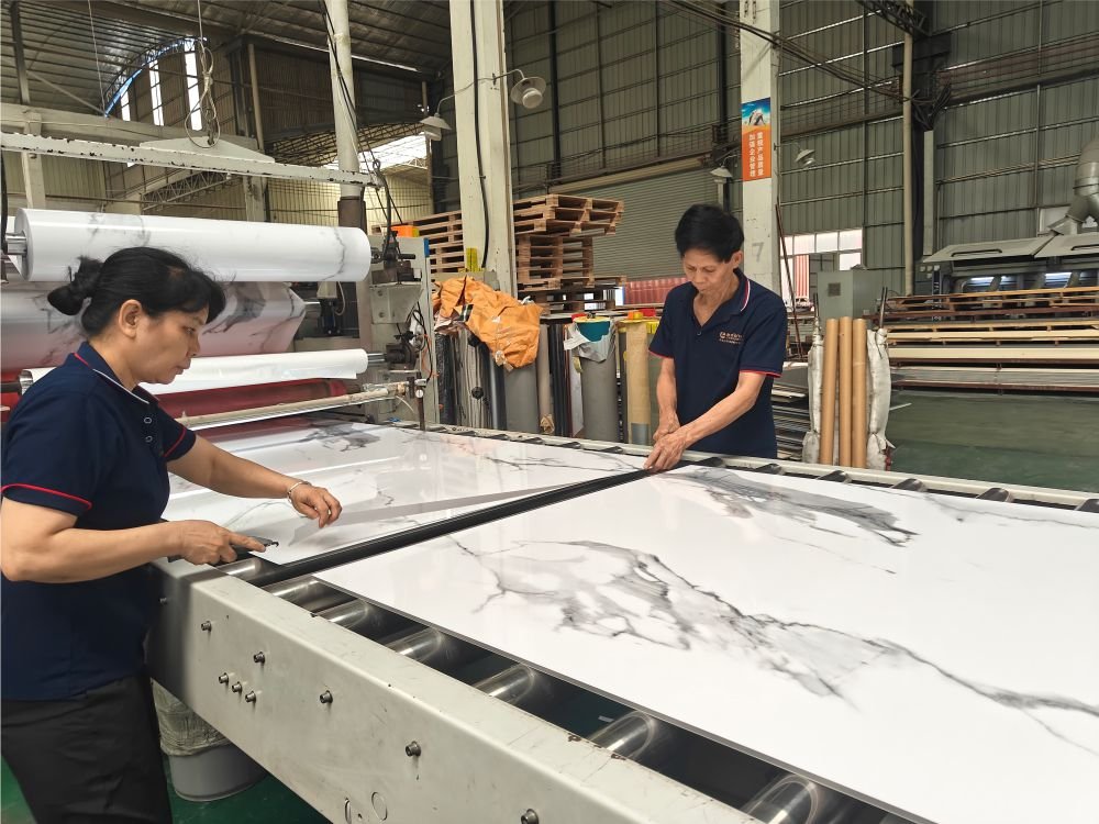 WPC wall panel factory production line